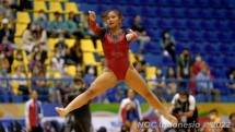 Pesenam artistik Indonesia Rifda Irfanaluthfi saat turun di nomor floor exercise SEA Games 2021 Vietnam di Quan Ngua Sports Palace, Senin (16/05).(Foto: NOC Indonesia/MP Media/Iqbal Fauzi)