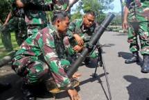 Prajurit Yonif 1 Marinir Perdalam Martir MO 60 MM