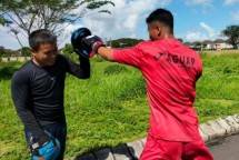 Atlet Tinju Yonif 5 Marinir Berlatih di Sasana Amfibi Boxing Camp