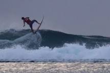 Peselancar asal Brazil Gabriel Medina berhasil menaklukan ombak kiri di ajang World Surfing League (WSL) Championship Tour (CT) G-Land Pro 2022 di Banyuwangi pada Minggu (29/5/2022). (Dok: Kemenparekraf)