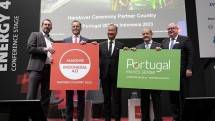Menteri Perindustrian (Menperin) Agus Gumiwang Kartasasmita mewakili Indonesia menerima estafet Partner Country dari Menteri Perekonomian dan Kelautan Portugal Antonio Costa Silva dalam rangkaian Hannover Messe 2022 di Hannover, Jerman.