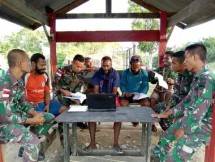 Transfer Ilmu, Satgas Yonif 126 KC Ajarkan Pemuda Papua Operasikan Laptop