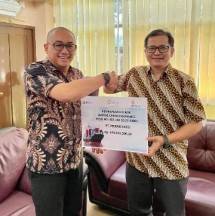 Jasindo Bayarkan Klaim Asuransi Kargo PT Primatexco Indonesia
