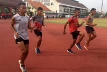 Atlet Atletik Yonif 1 Marinir Latihan Lari Ketahanan