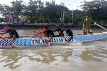 Prajurit Batalyon Infanteri 1 Marinir Tingkatkan Kemampuan Dayung