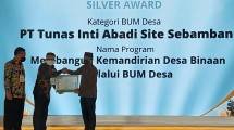 Berkat Konsistensi Bangun Kemandirian Desa Binaan, PT Tunas Inti Abadi Raih Penghargaan CSR & PDB Awards 2022