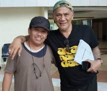 Wartawan Senior Eddie Karsito Jadi Preman Gagu di Film Bunga Semerah Darah Karya Penyair Besar WS Rendra