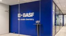 BASF Raih Penghargaan Pemasok Terbaik dari Sharp Electronics Indonesia