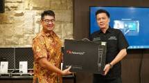 Peluncuran Nakamichi Professional Wireless Microphone System