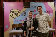 Anita buchari Direktur sponsor dan marketing Gudhype dan Glenn Parengkuan Head of promotion Gudhype dalam Press Conference GUDHYPE PRESENT CHOTHAFEST 2022 
