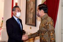 Presiden Jokowi Terima Kunjungan Kehormatan Menlu RRT