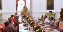 Presiden Jokowi Terima Dewan Komisioner OJK Periode 2017-2022