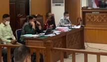 Suasana Persidangan di Pengadilan
