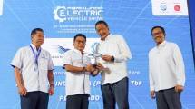 Upaya Edukasi Penggunaan Teknologi Ramah Lingkungan, Garuda Indonesia Gandeng Perkumpulan Industri Listrik Indonesia 