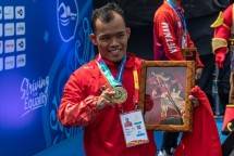 Bertanding di venue kolam renang Jatidiri, Semarang, Senin (1/8/2022), atlet asal Jepara itu finish terdepan di nomor Men 100 LC meter Breaststroke SB 7 atau gaya dada 100 meter. Aris Wibawa mengukir catatan waktu 1 menit 34 detik.