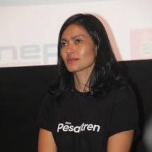 Artis Lola Amaria 