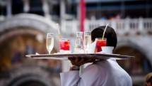 Siap-siap! Harga Makanan di Restoran dan Mal Bakal Naik Imbas Meroketnya Harga Energi