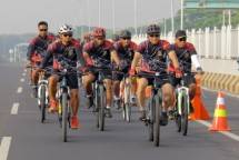 Sejumlah Perwira Resimen Kavaleri 2 Marinir Gowes Sepeda