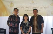  Direktur Utama HRTA, Sandra Sunanto (Tengah) 