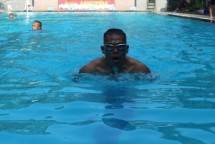 Prajurit Nanggala Yonif 6 Marinir Tingkatkan Kemampuan Berenang