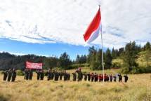 Danyonif 5 Marinir Pimpin Upacara HUT RI di Gunung Argopuro Situbondo