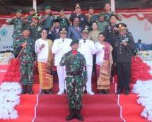 Khidmat Upacara HUT Ke-77 RI di Wilayah Yalimo Bersama Satgas Pamtas RI-PNG Yonif 142/KJ