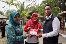 Ketua Umum BPC HIPMI Kepulauan Seribu Rangga Derana Niode (kanan)