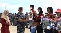 Pangkoarmada III Memberikan Penghargaan Kepada Atlet Koarmada III