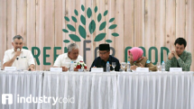 Reza Andriansyah, Direktur Refined Bangka Tin (Kiri)