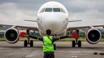 Ini Tiga Jurus Menhub Budi Karya Bikin Harga Tiket Pesawat 'Stabil'