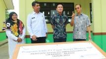 FajarPaper Renovasi Lima Sekolah di Kabupaten Bekasi