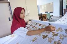 Keren! Dikenal Hingga ke Luar Negeri, Inilah Teaching Factory yang Jadi Akses Batik Sasambo Karya SMKN 5 Mataram