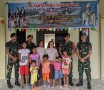 Satgas Yonarmed 1 Kostrad Kunjungi dan Beri Bantuan Kepada Panti Asuhan Santa Maria Ratu Rosari