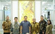 Ketua MPR RI Bambang Soesatyo (Tengah) 