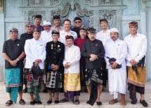 Ketua MPR RI Bambang Soesatyo (Tengah) 