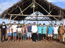 Presiden Jokowi Serap Aspirasi Peternak Kerbau di Pulau Moa Maluku Soal Kesulitan Air