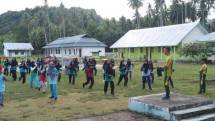 Satgas Yonarmed 1 Kostrad Latih Taekwondo Siswa SMAN Biloro Ambon