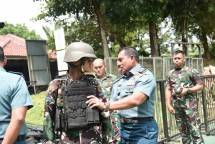 Korps Marinir Uji Fungsi Rompi Anti Peluru Level IV TA 2022