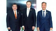 Menteri Perindustrian Agus Gumiwang Kartasasmita ketika mendampingi Menteri Koordinator Bidang Perekonomian Airlangga Hartarto pada saat melakukan pertemuan bilateral dengan Executive Vice President (EVP) of European Commisioner for Trade, Valdis Dombrovskis
