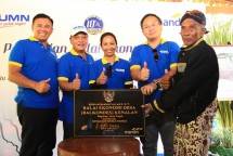 Menteri BUMN Rini Soemarno dan Dirut BTN Maryono dalam acara Balkondes (Minggu 20/8/2017) (Foto Humas)