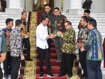 Presiden Jokowi didampingi Menteri Investasi/Kepala BKPM Bahlil Lahadalia menerima Majelis Nasional Korps Alumni Himpunan Mahasiswa Islam (KAHMI) di Istana Kepresidenan Bogor, Jawa Barat, pada Jumat (30/09/2022). (Foto: BPMI Setpres/Rusman 