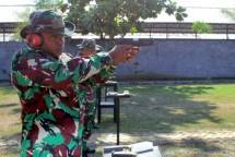 Yonranratfib 2 Marinir Ringkatkan Kemampuan Menembak Pistol Slow Fire