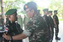 Komandan Korem 174/ATW Brigjen TNI E. Reza Pahlevi