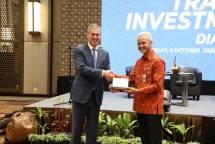 Pertemuan Duta Besar UE untuk Indonesia, Vincent Piket, dan Gubernur Jateng Ganjar Pranowo, Selasa (4/10/2022).foto: jatengprov.go.id