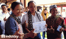 Direktur Utama PT Bank Tabungan Negara (Persero) Tbk Maryono bersama Menteri BUMN Rini Soemarno di Bali ( Dok INDUSTRY.co.id)