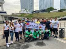 Peduli Sesama, Silmy Karim Bersama Alumni FEB bagi Voucher ke Ojol