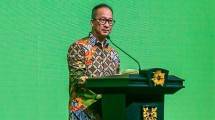 Menteri Perindustrian Agus Gumiwang Kartasasmita 