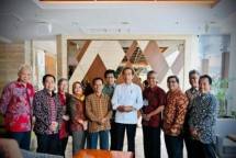 Presiden Jokowi Temui Teman Semasa Kuliah Saat Berkunjung ke Yogyakarta
