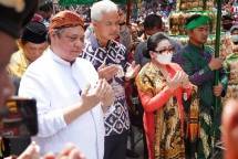 Dalam survei yang dilakukan SMRC beberapa waktu lalu, simulasi pasangan Ganjar-Airlangga mendapatkan suara yang tinggi dibandingkan paslon lain. Pasangan ini juga disebut memenuhi aspirasi parpol anggota Koalisi Indonesia Bersatu (KIB).
