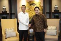 Menteri BUMN Erick Thohir dan Gubernur DKI Heru